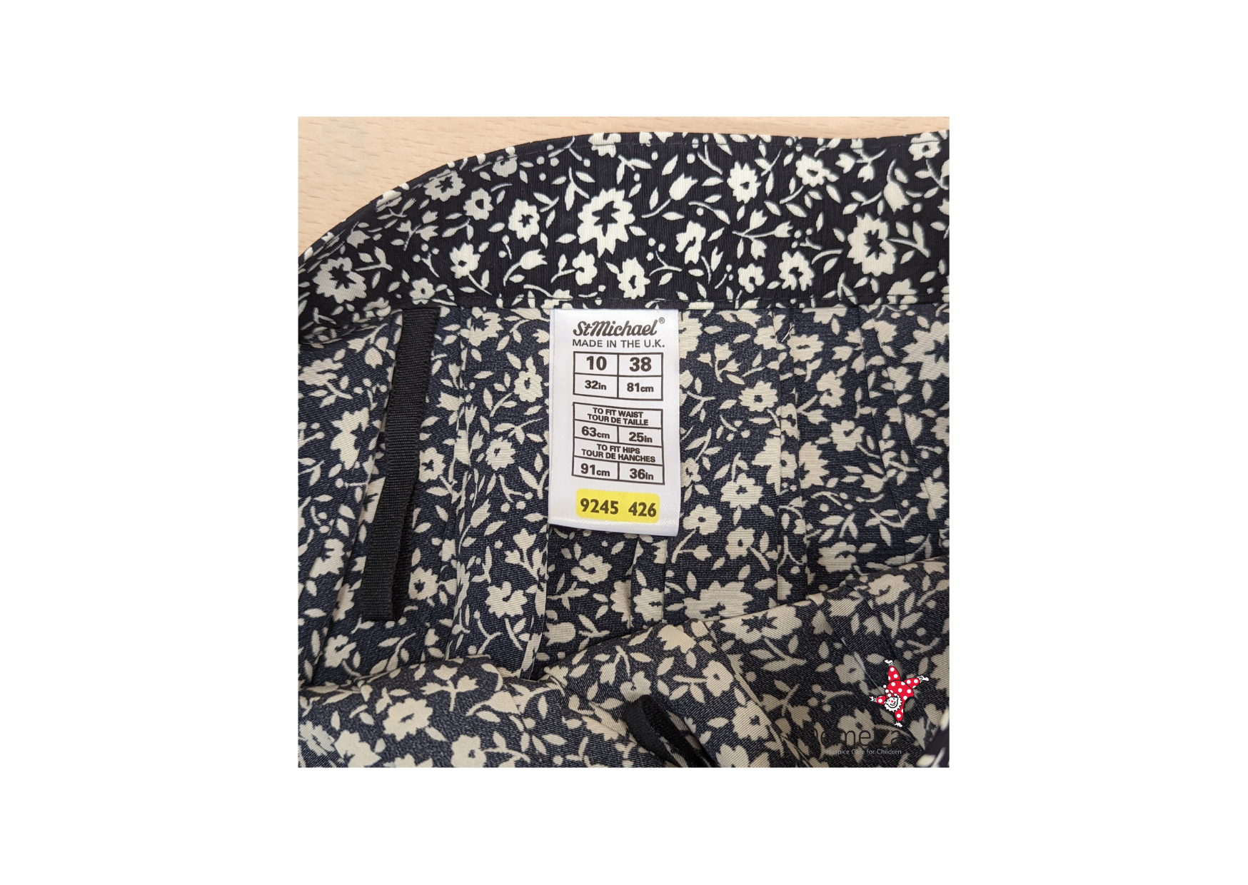 Black and white ditsy floral print vintage St Michael's skirt