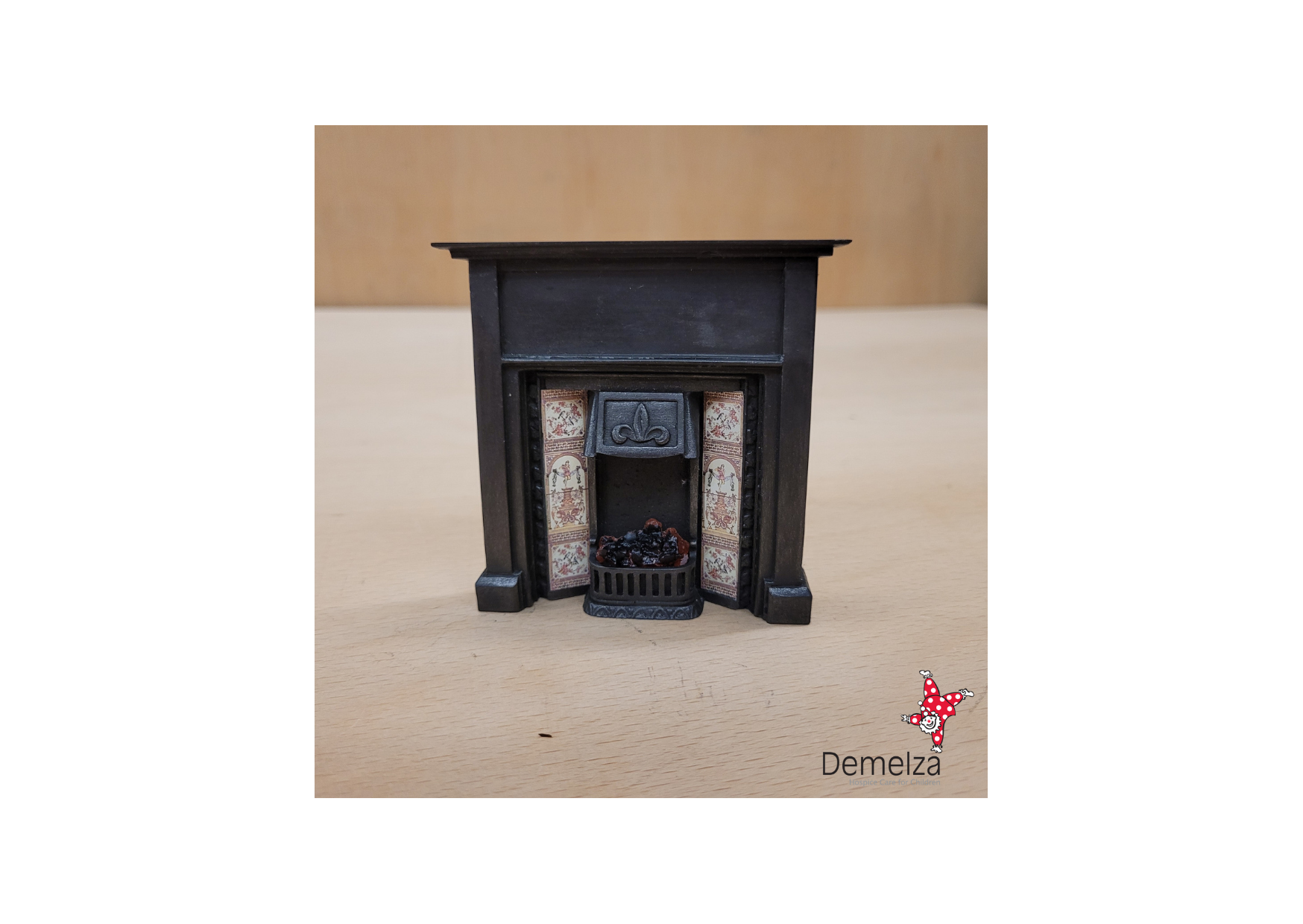 Dolls House 1:12 Scale Fireplace with Cream Tile Front View