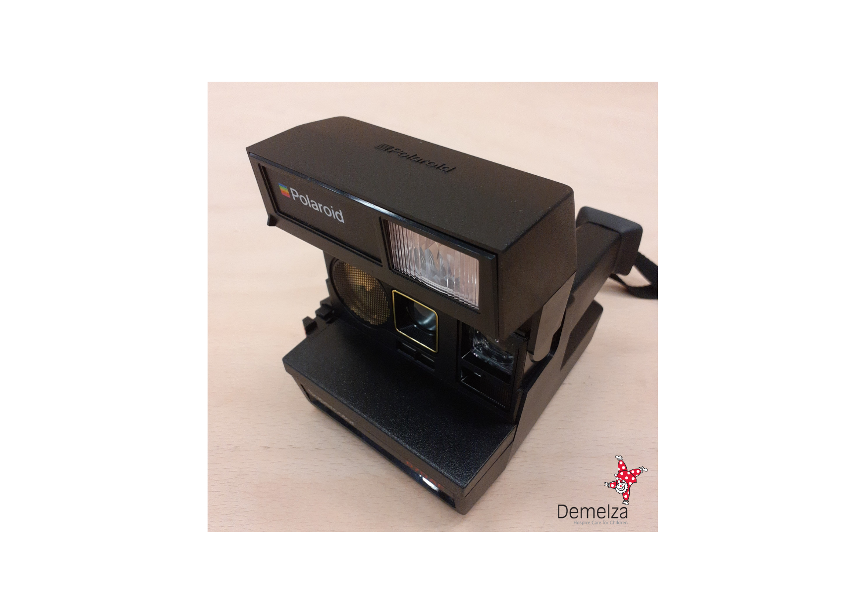 Vintage Polaroid Supercolor 670 AF Instant Camera in Black 