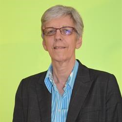 Dr Yvonne Parks, Trustee